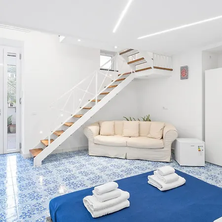 Luxe Minimal Duplex, Amalfi Coast - Airhome *